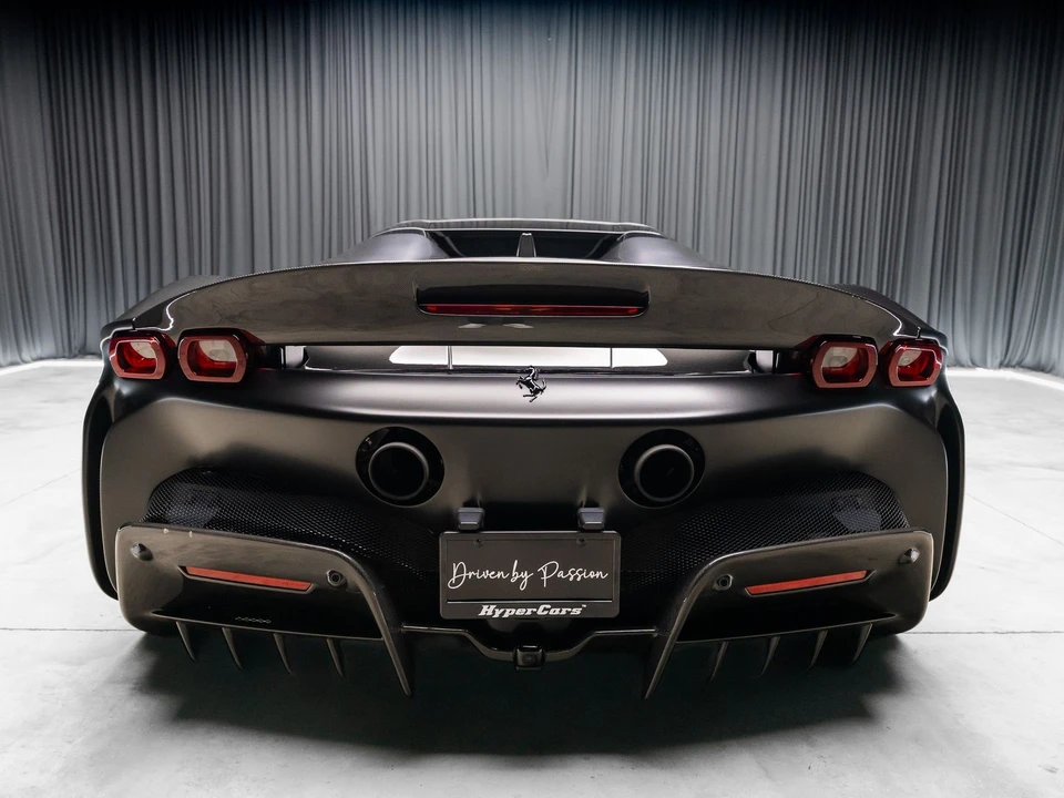 2022 Ferrari SF90 Spider - Image 16 of 31