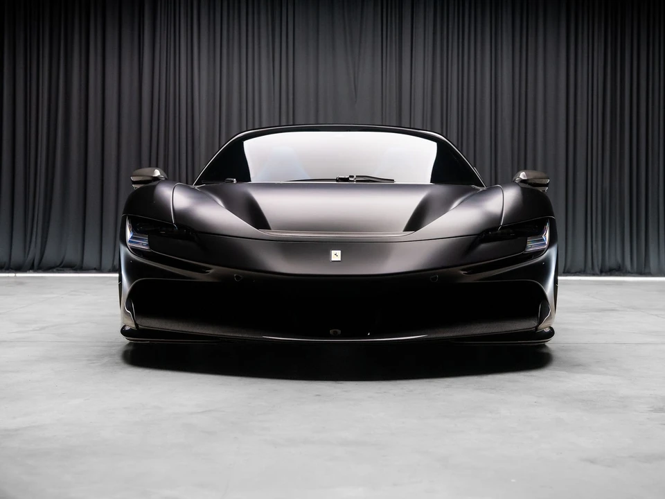 2022 Ferrari SF90 Spider - Image 26 of 31
