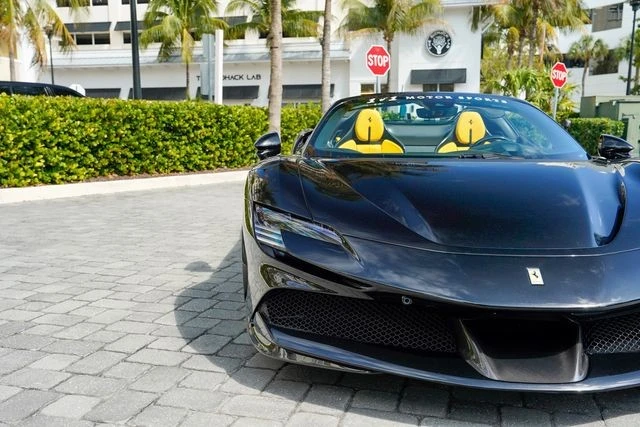 2022 Ferrari SF90 Spider - Image 6 of 21