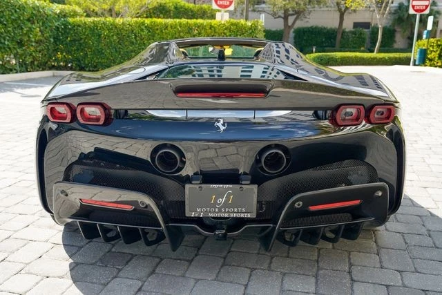 2022 Ferrari SF90 Spider - Image 22 of 31