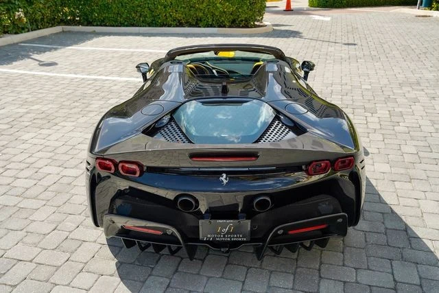 2022 Ferrari SF90 Spider - Image 23 of 31