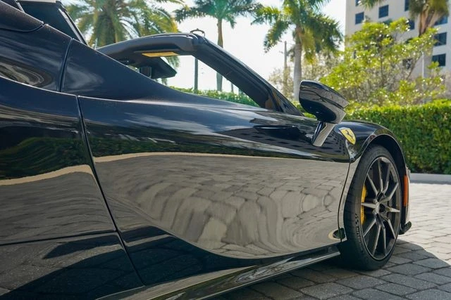 2022 Ferrari SF90 Spider - Image 29 of 31