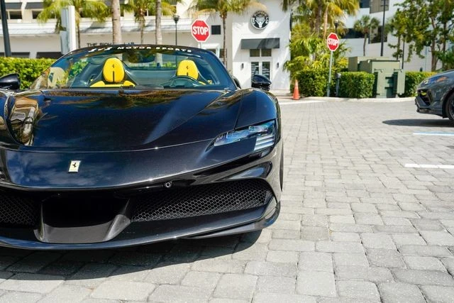 2022 Ferrari SF90 Spider - Image 8 of 21