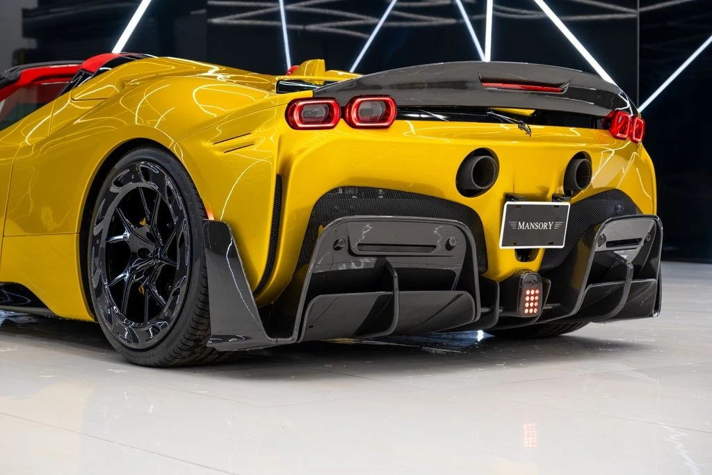 2022 Ferrari SF90 Spider - Image 19 of 21