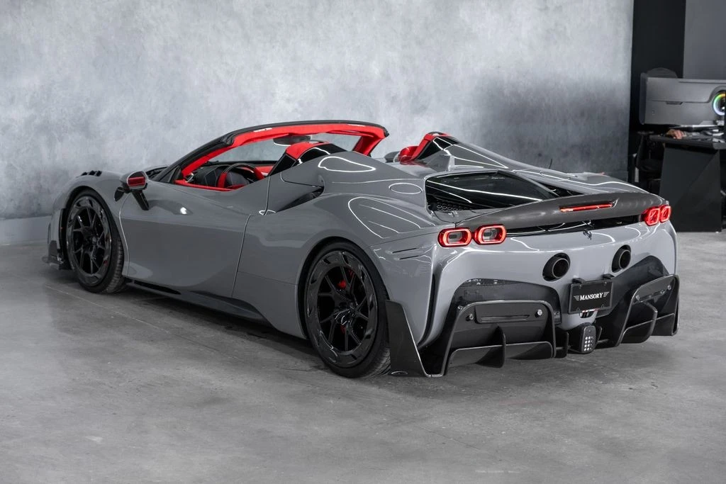 2022 Ferrari SF90 Spider - Image 18 of 31