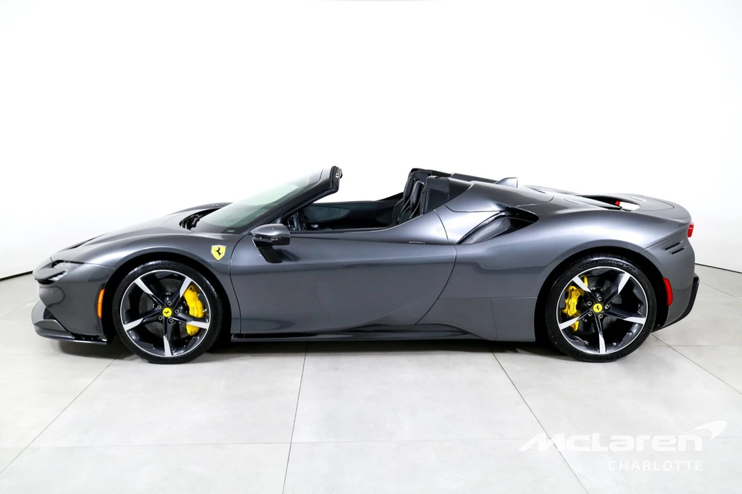 2022 Ferrari SF90 Spider - Image 7 of 21