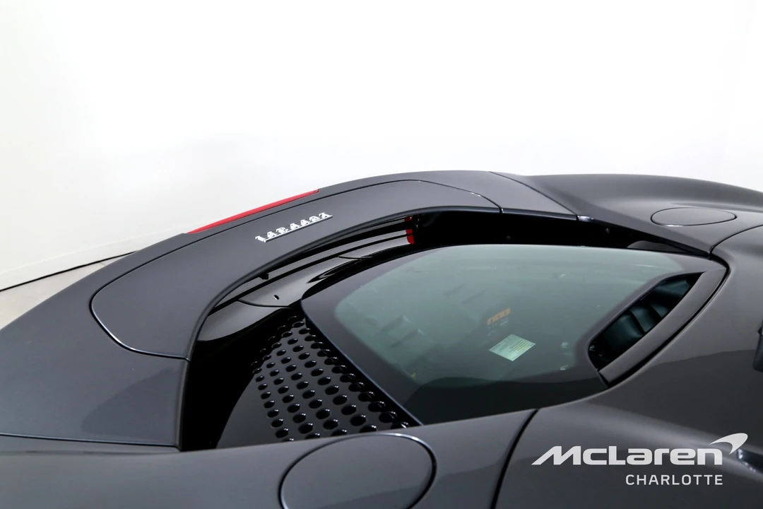 2022 Ferrari SF90 Spider - Image 29 of 31
