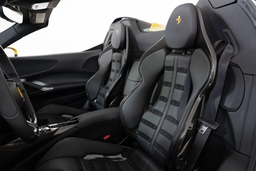 2022 Ferrari SF90 Spider - Image 7 of 31