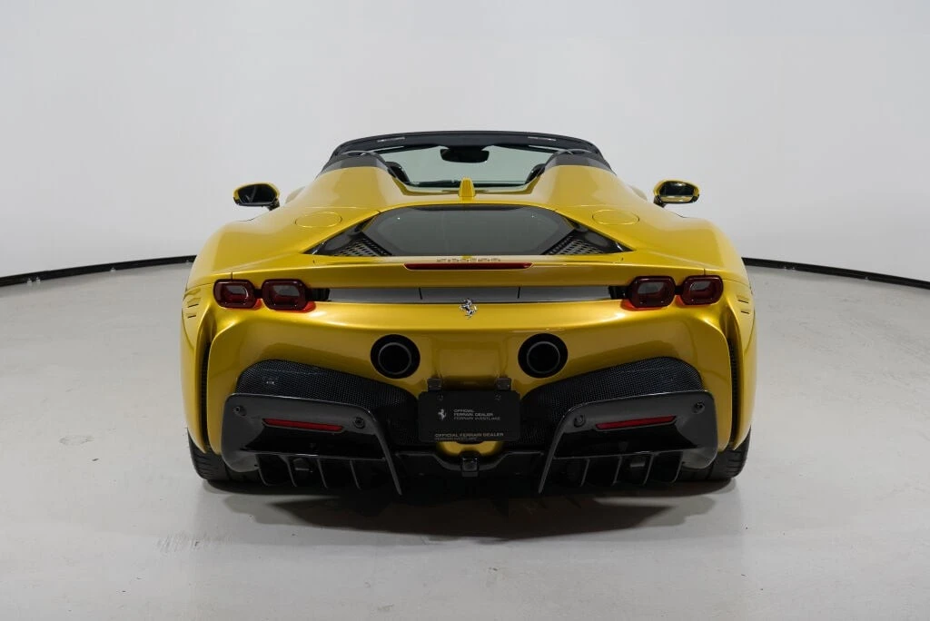 2022 Ferrari SF90 Spider - Image 11 of 31