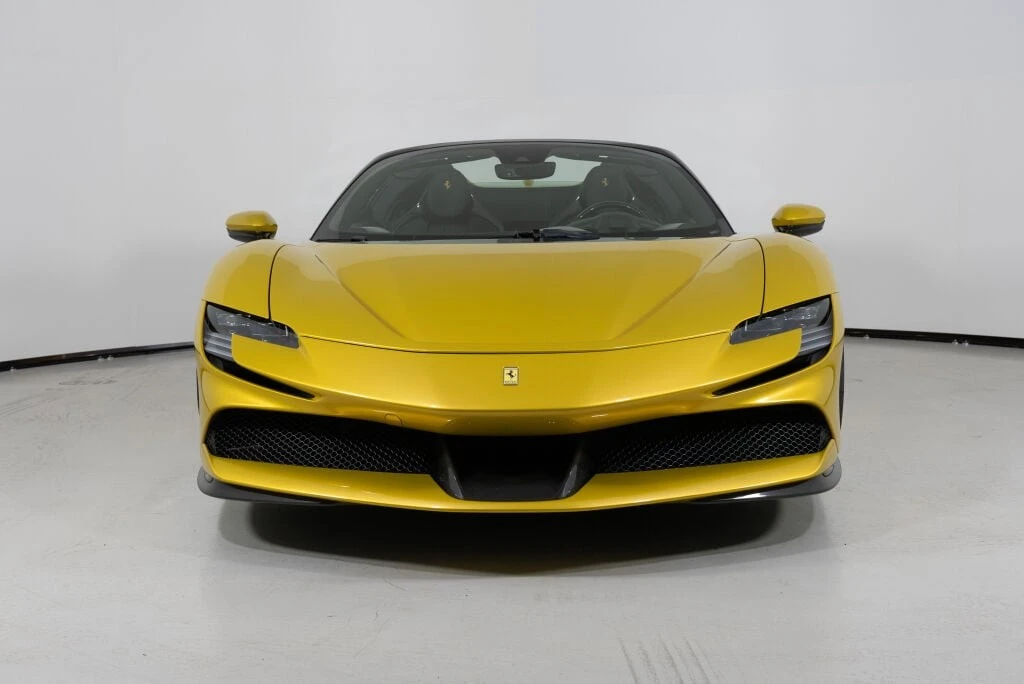 2022 Ferrari SF90 Spider - Image 20 of 31