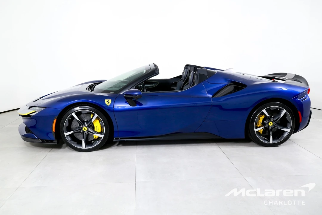 2022 Ferrari SF90 Spider - Image 6 of 31