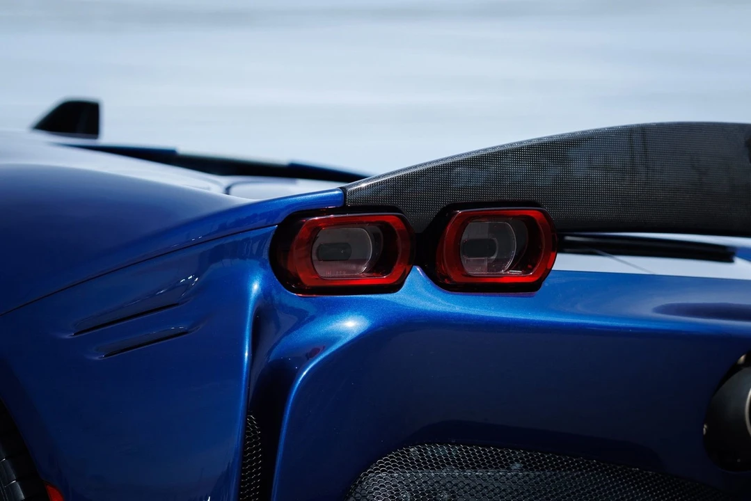 2022 Ferrari SF90 Stradale - Image 27 of 31