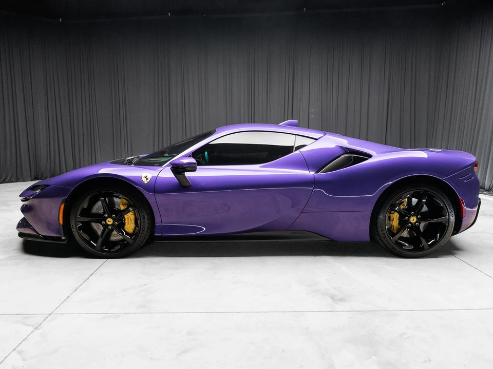 2022 Ferrari SF90 - Image 13 of 31