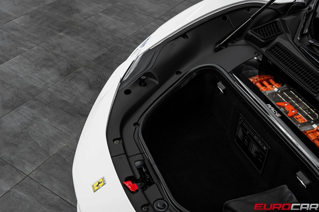 2022 Ferrari SF90 Stradale - Image 12 of 31