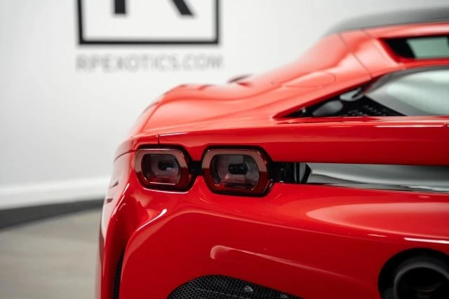 2022 Ferrari SF90 Stradale - Image 22 of 31