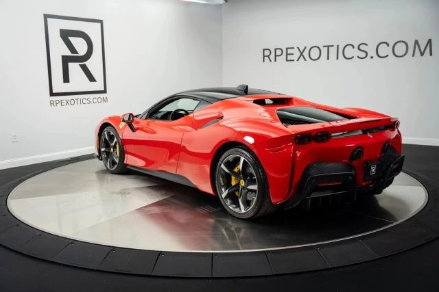2022 Ferrari SF90 Stradale - Image 8 of 31