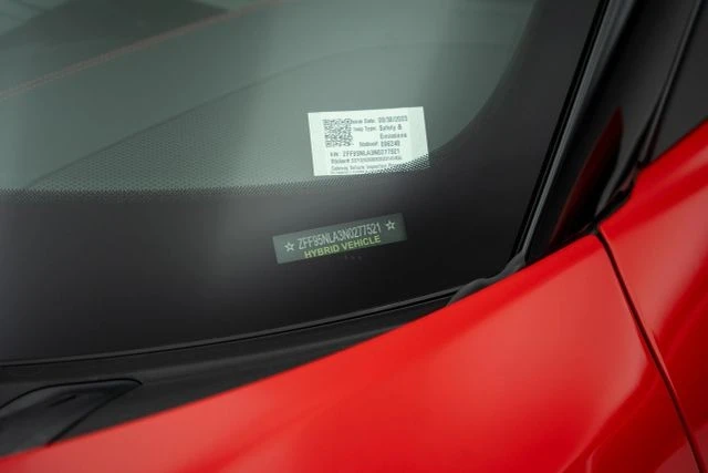 2022 Ferrari SF90 Stradale - Image 18 of 31