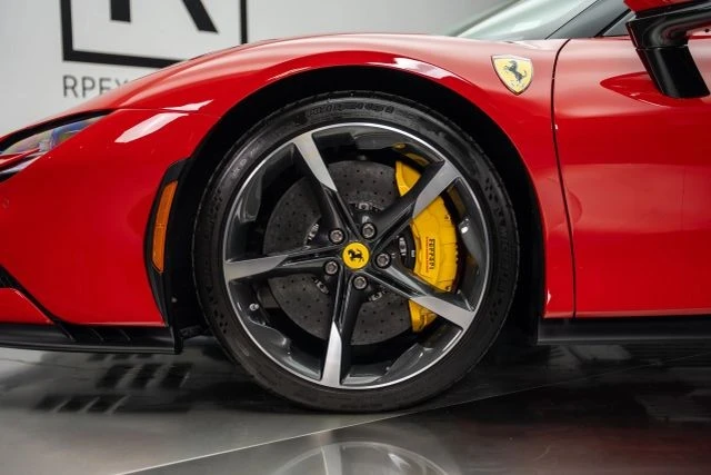 2022 Ferrari SF90 Stradale - Image 19 of 31