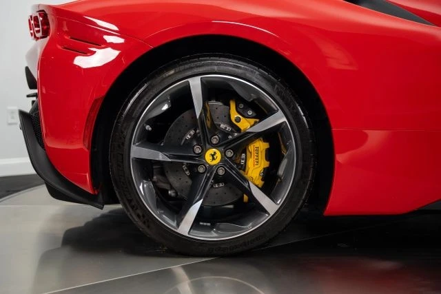 2022 Ferrari SF90 Stradale - Image 25 of 31