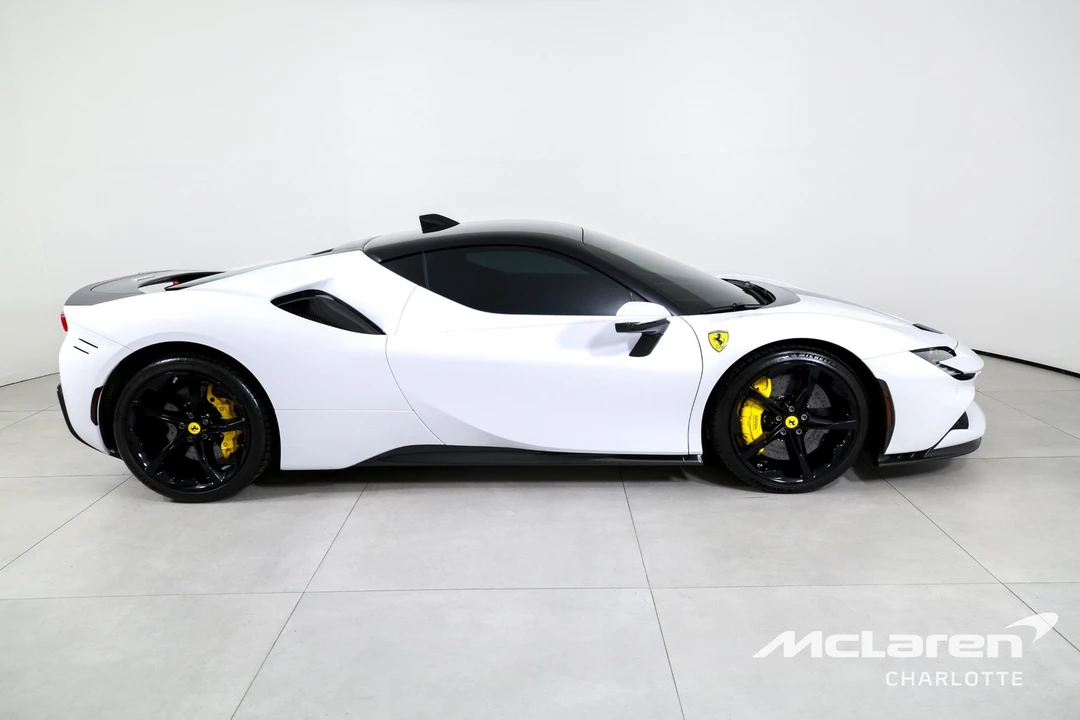 2022 Ferrari SF90 Stradale - Image 9 of 31
