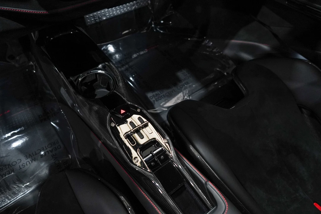 2022 Ferrari - Image 8 of 31