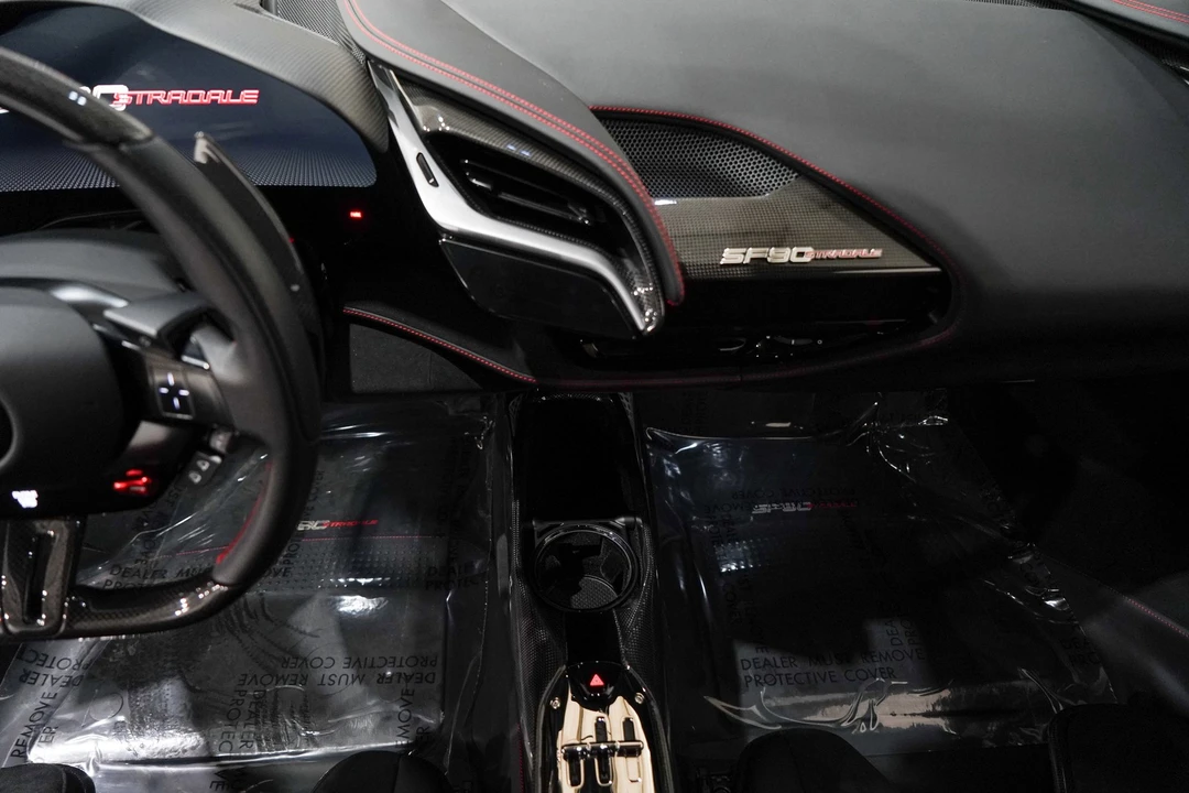 2022 Ferrari - Image 12 of 31