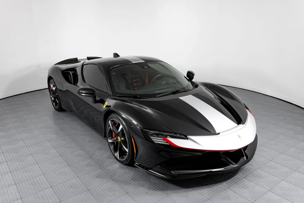 2022 Ferrari SF90 Stradale - Image 23 of 31