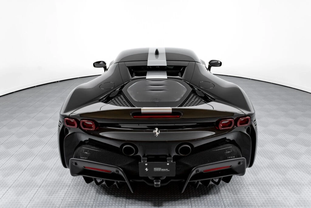 2022 Ferrari SF90 Stradale - Image 19 of 31