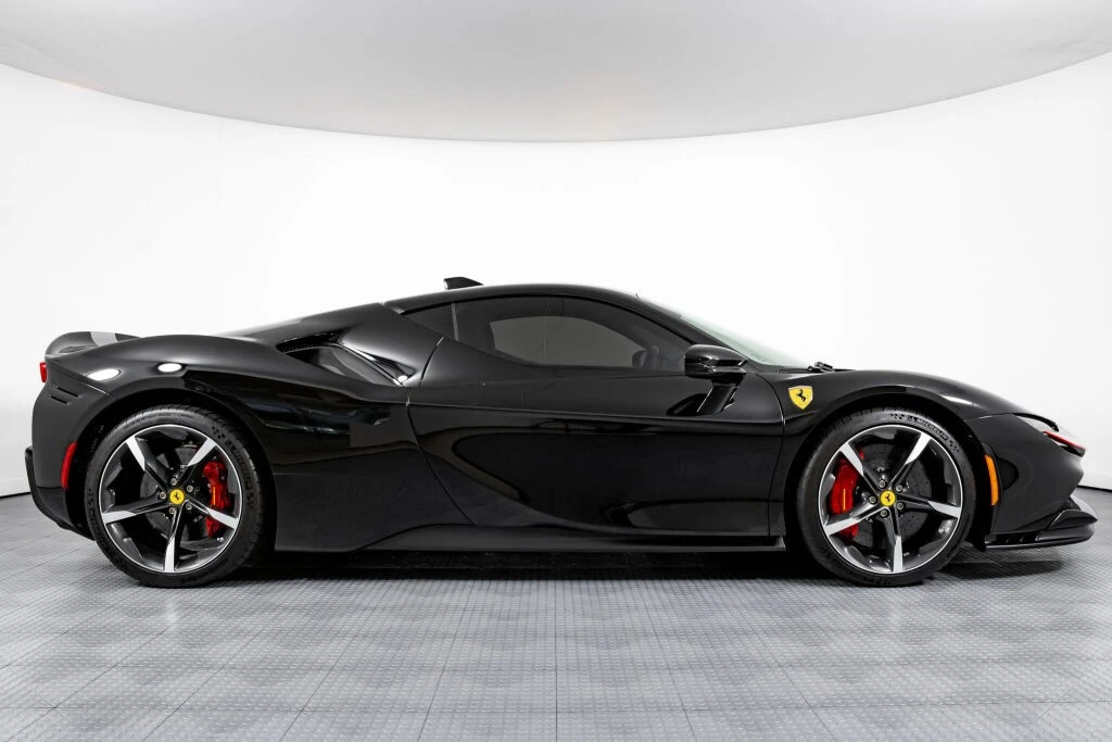 2022 Ferrari SF90 Stradale - Image 10 of 31