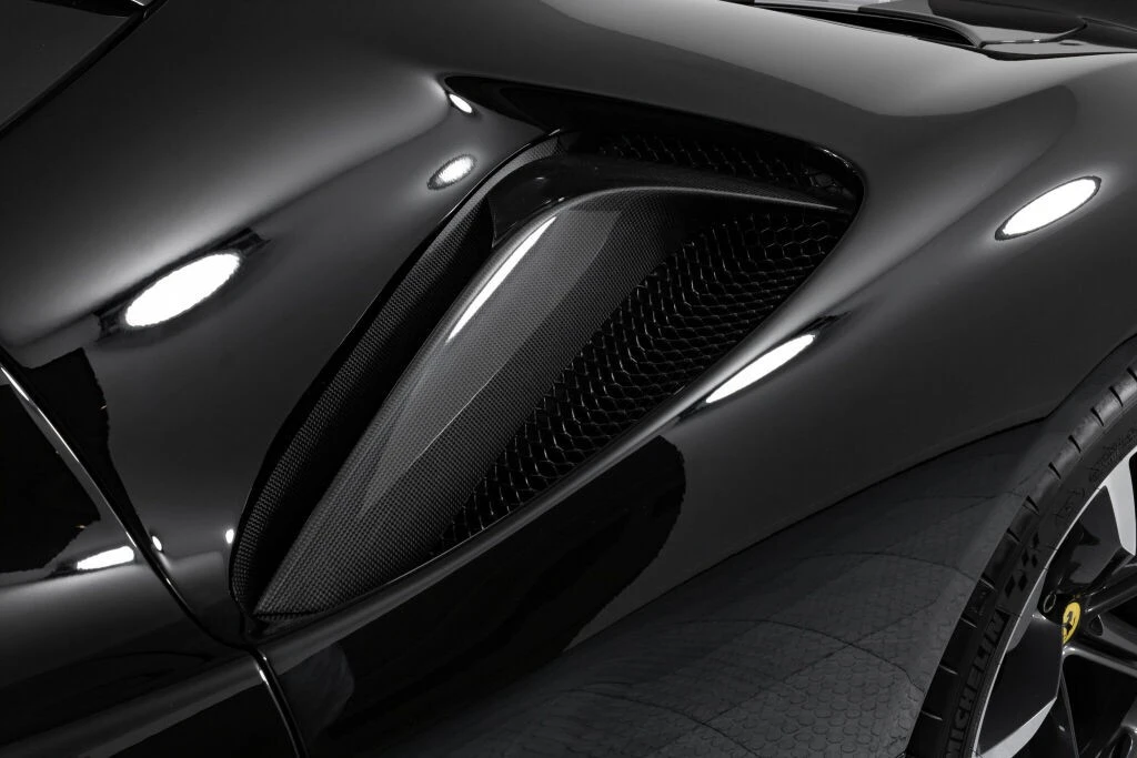 2022 Ferrari SF90 Stradale - Image 14 of 31