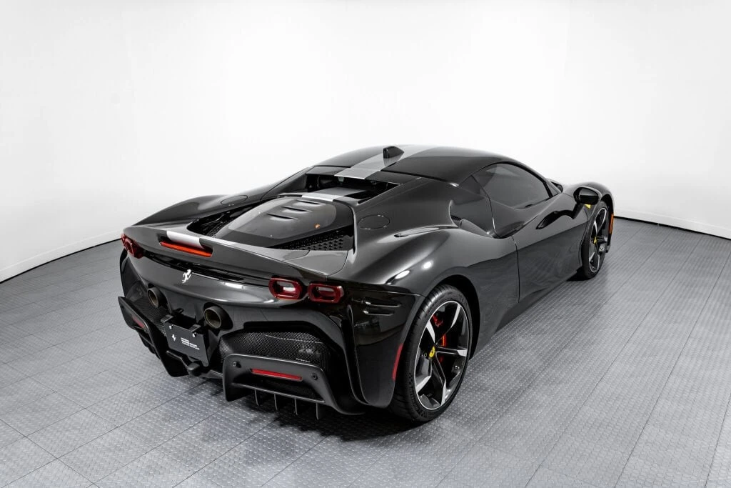 2022 Ferrari SF90 Stradale - Image 20 of 21