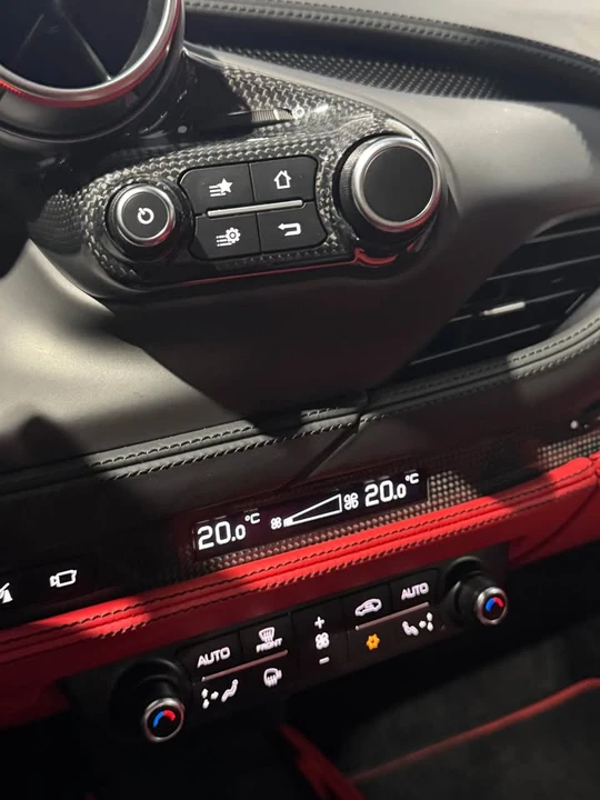 2022 Ferrari F8 - Image 14 of 15