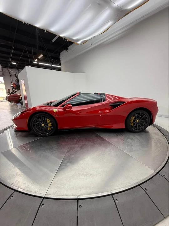 2022 Ferrari F8 Spider - Image 6 of 11