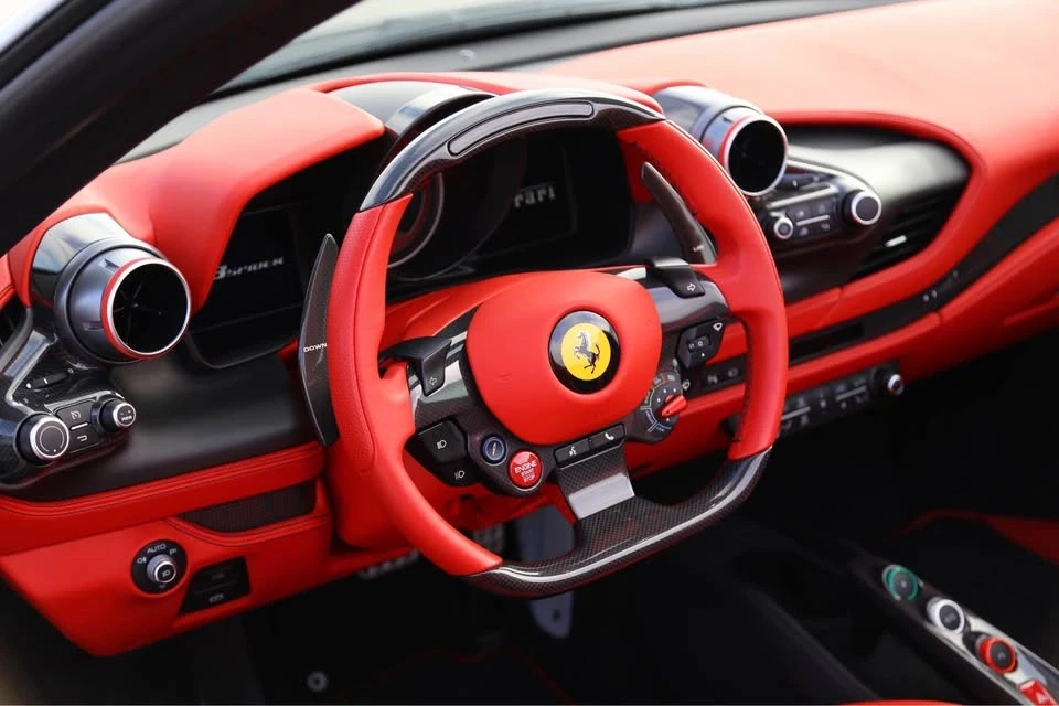 2022 Ferrari F8 Spider - Image 4 of 6
