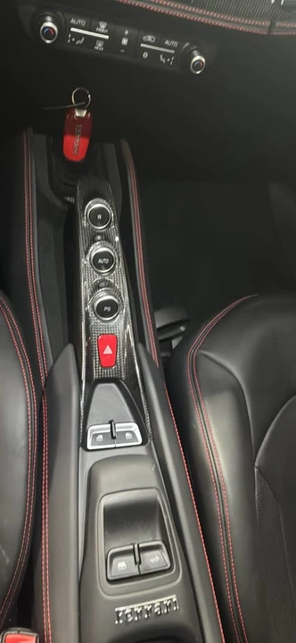 2022 Ferrari F8 Spider - Image 6 of 11