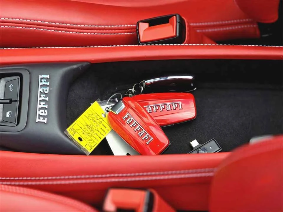 2022 Ferrari F8 Spider - Image 9 of 11