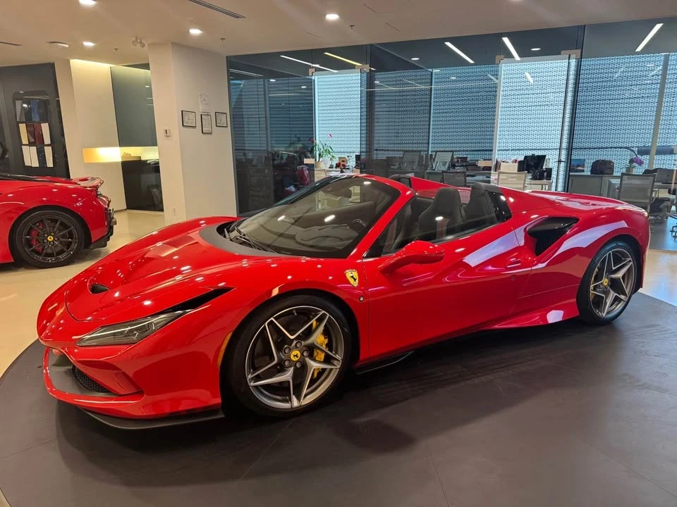 2022 Ferrari F8 Spider - Image 6 of 13