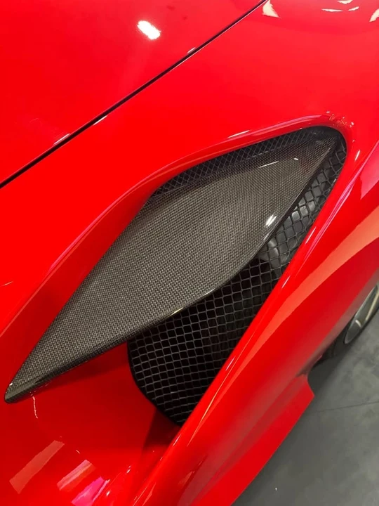 2022 Ferrari F8 Spider - Image 8 of 13