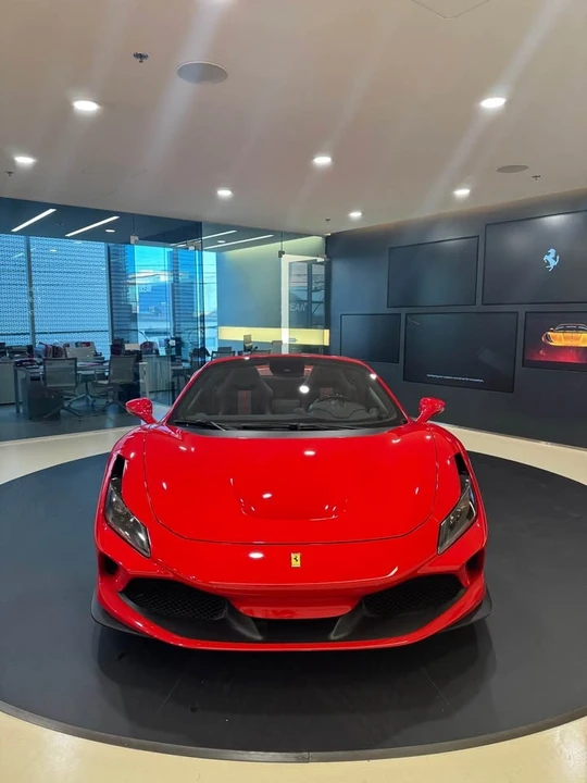 2022 Ferrari F8 Spider - Image 2 of 13