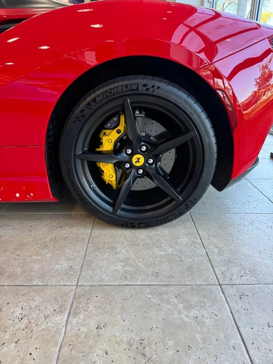 2022 Ferrari F8 Spider - Image 6 of 9