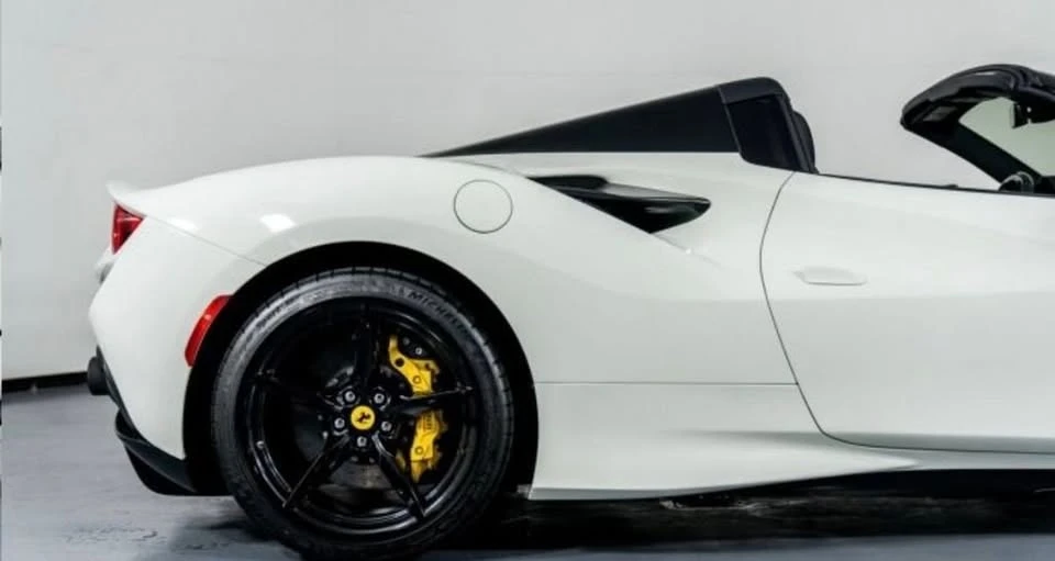 2022 Ferrari F8 Spider - Image 5 of 20