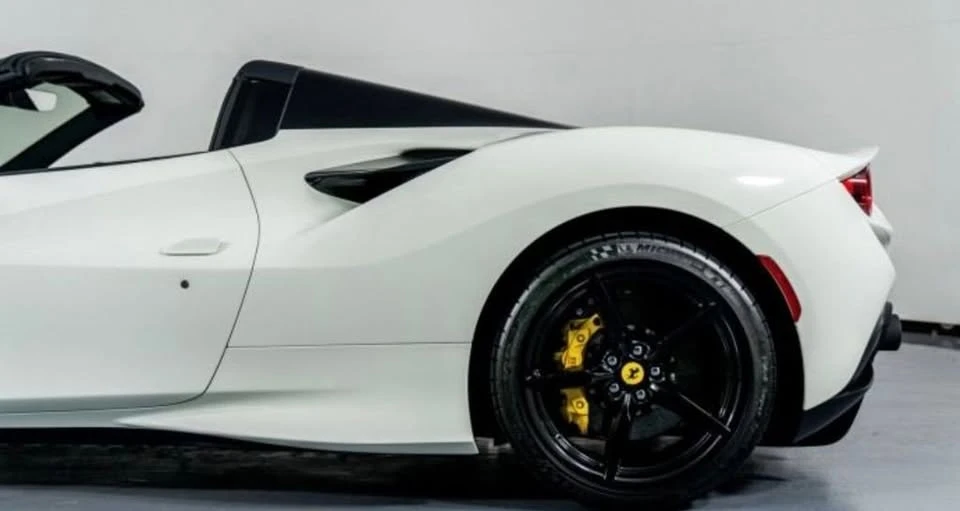 2022 Ferrari F8 Spider - Image 14 of 19