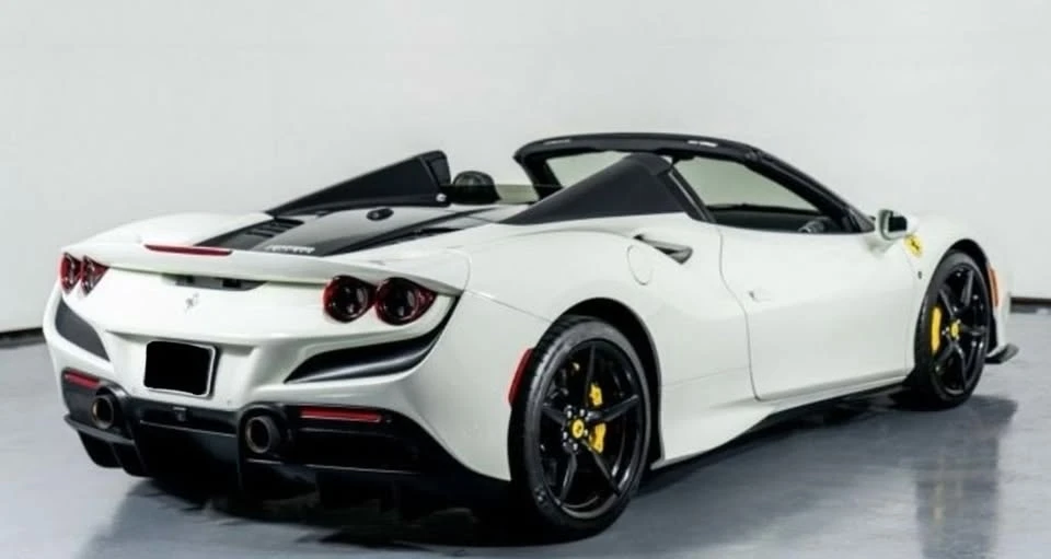 2022 Ferrari F8 Spider - Image 12 of 19