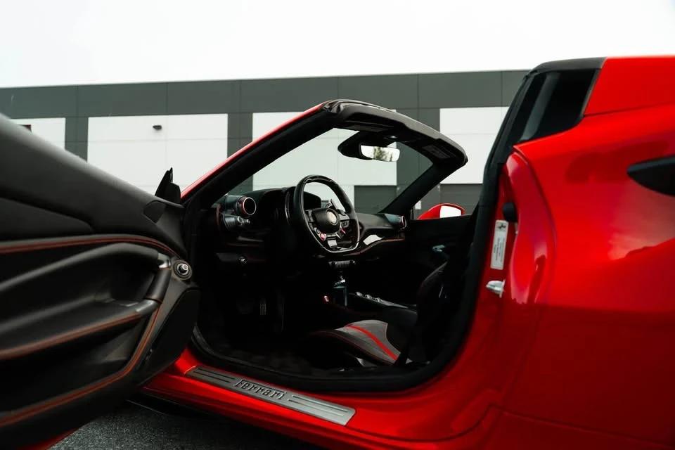 2022 Ferrari F8 Spider - Image 9 of 17