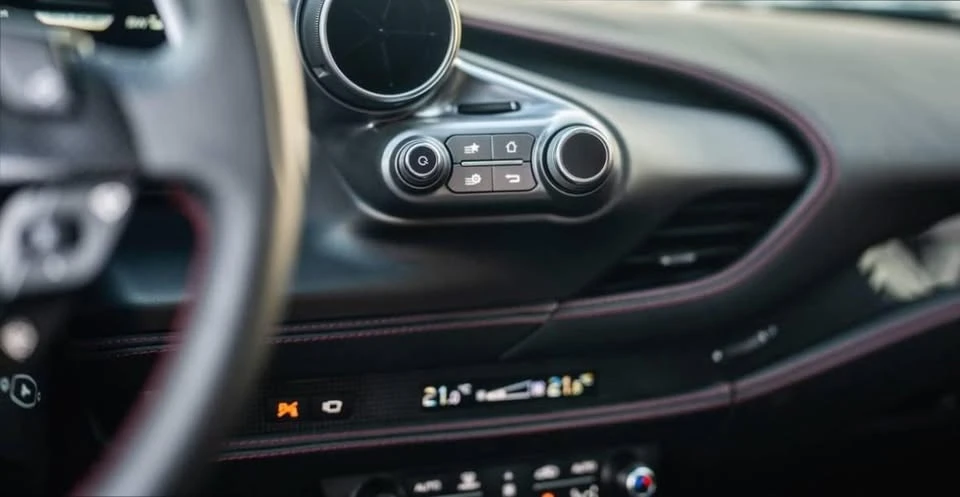 2022 Ferrari F8 Tributo - Image 15 of 18