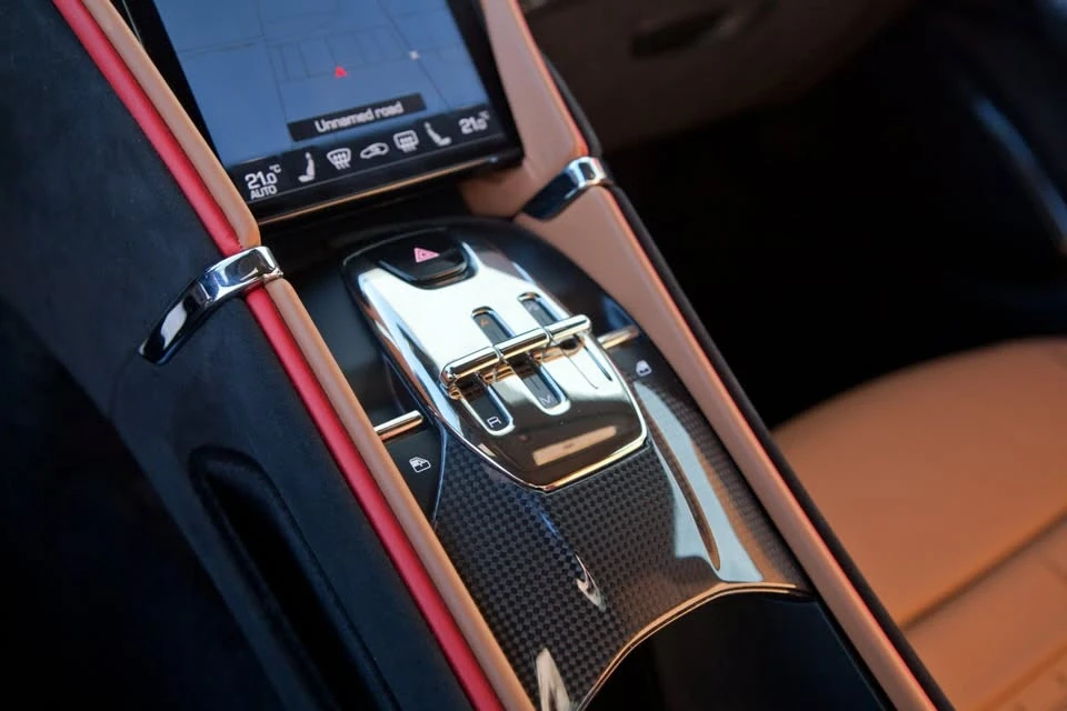 2022 Ferrari Roma - Image 18 of 20