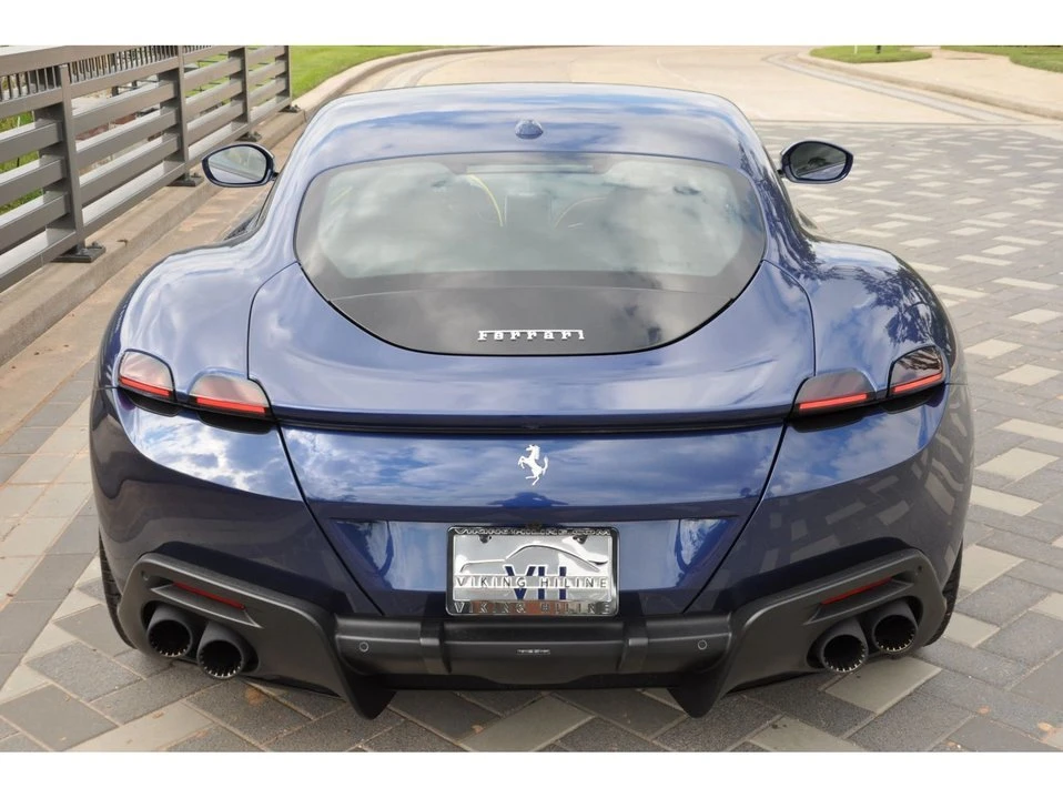 2022 Ferrari Roma - Image 12 of 19