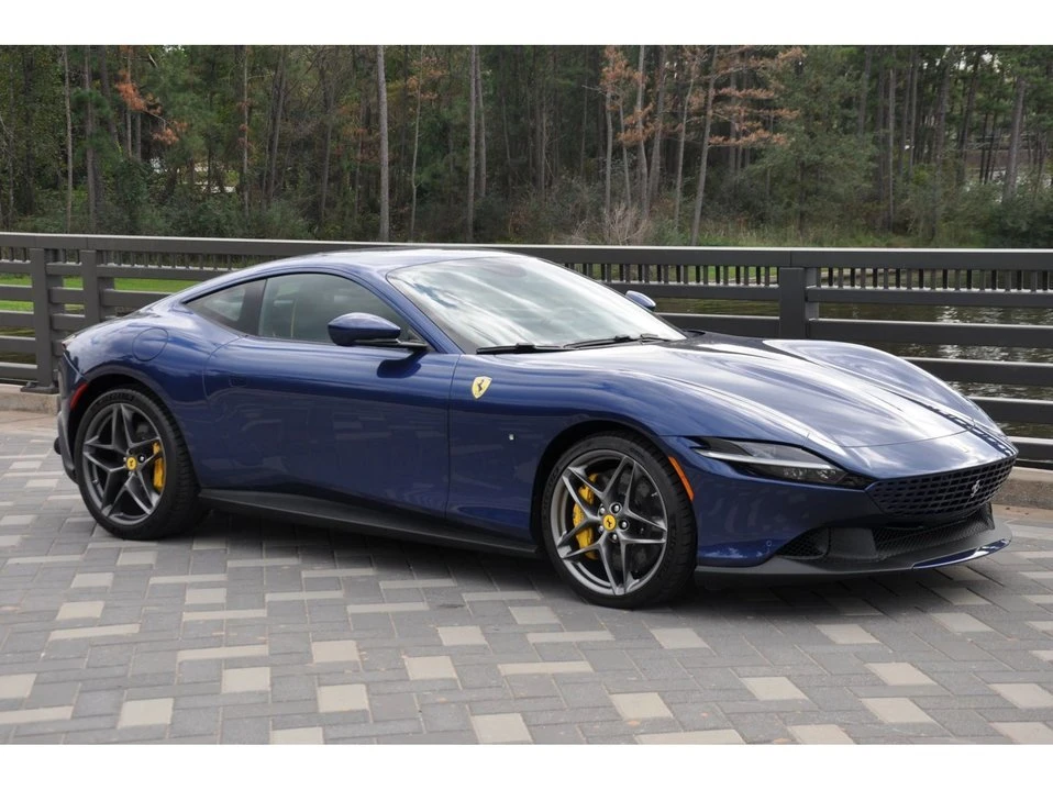 2022 Ferrari Roma - Image 18 of 19