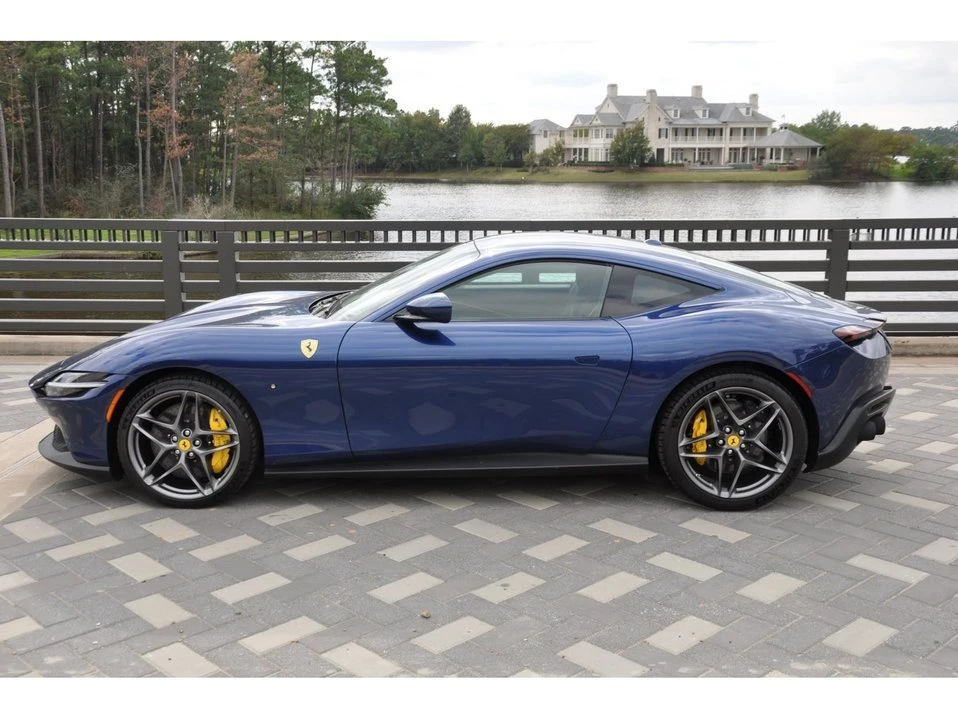 2022 Ferrari Roma - Image 7 of 19