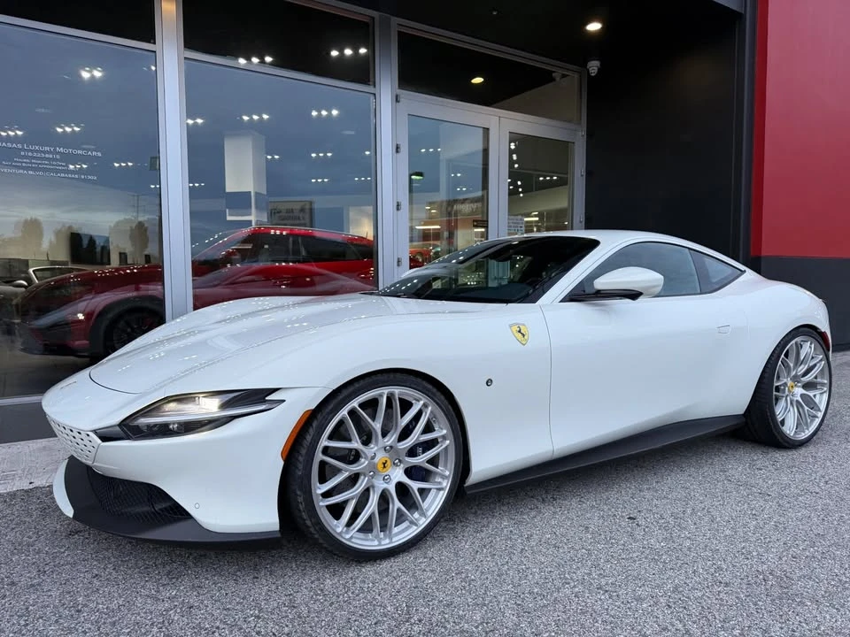 2022 Ferrari Roma - Image 6 of 14